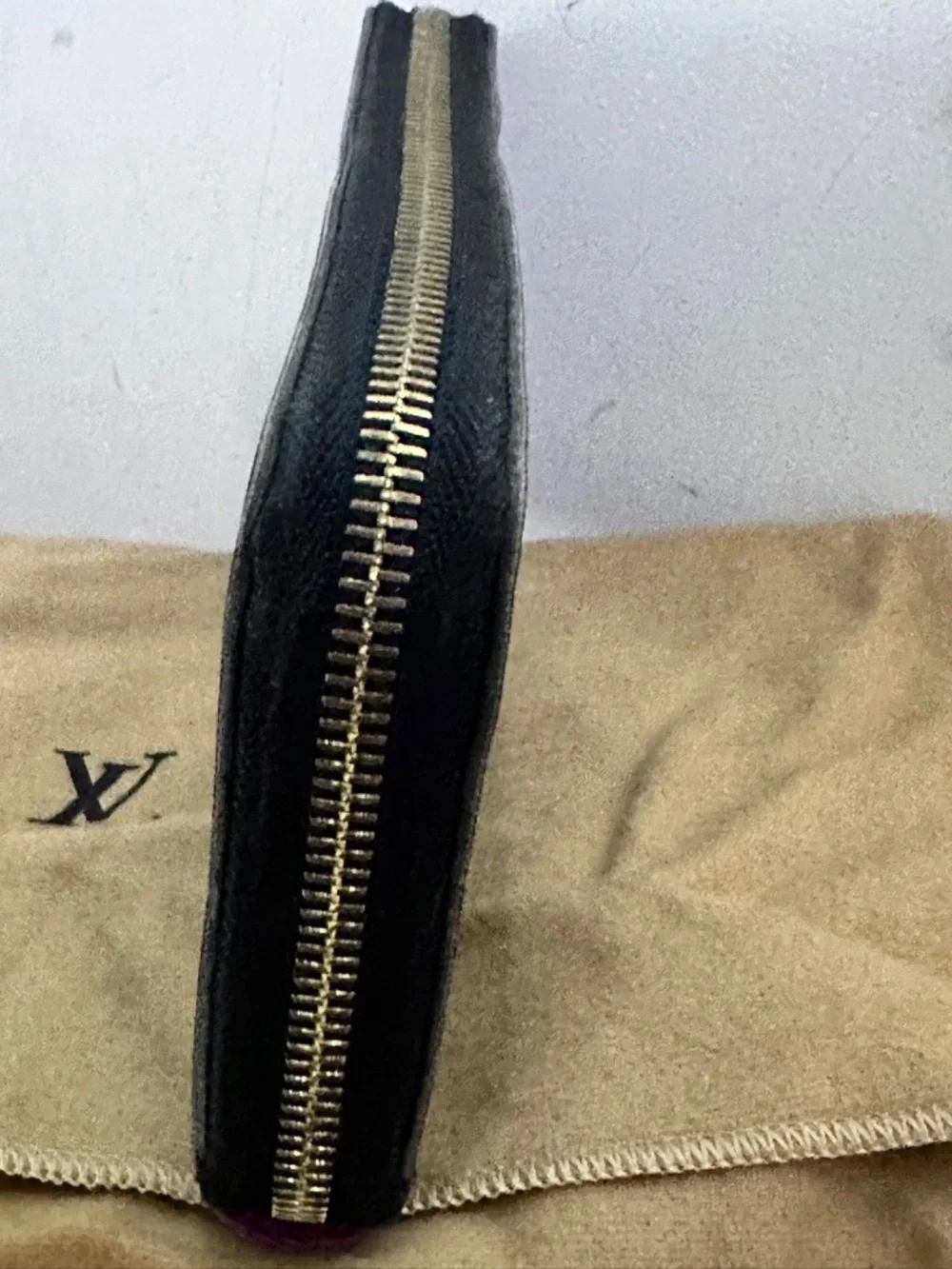 Louis Vuitton Murakami Zippy Wallet. - Picture 6 of 16